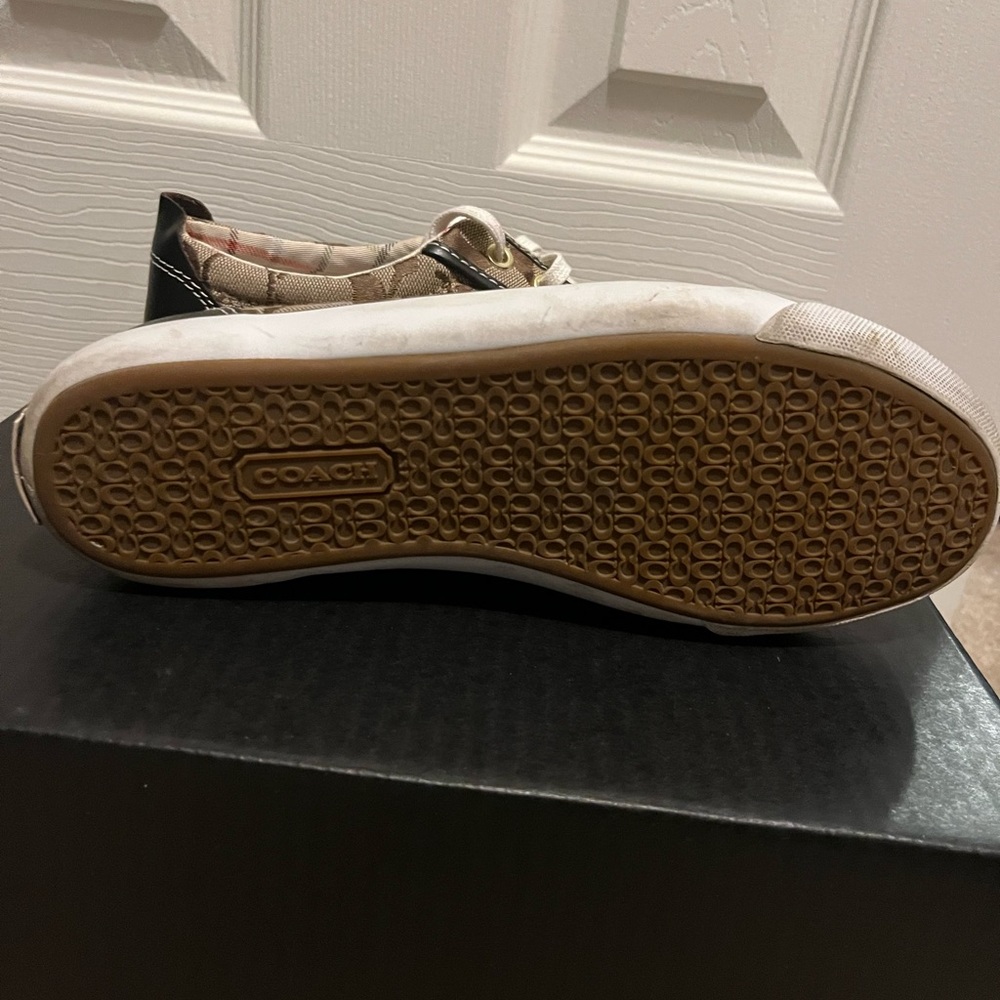 Womens coach tennis shoe